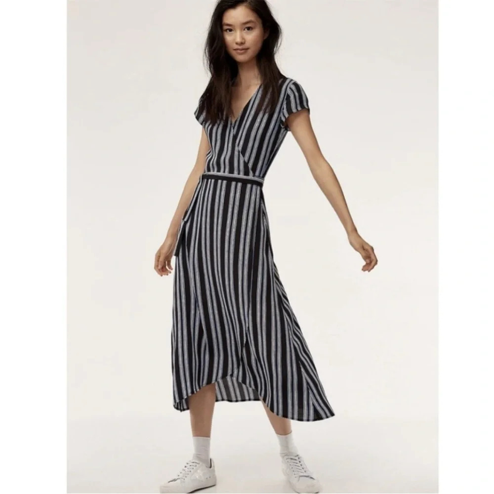 Aritzia Wilfred Free Jessa Striped Midi Wrap Dress Blue Black Size XS B24